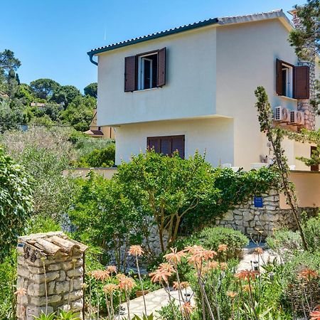 Holiday Home Villa Esperanca Veli Lošinj Eksteriør billede